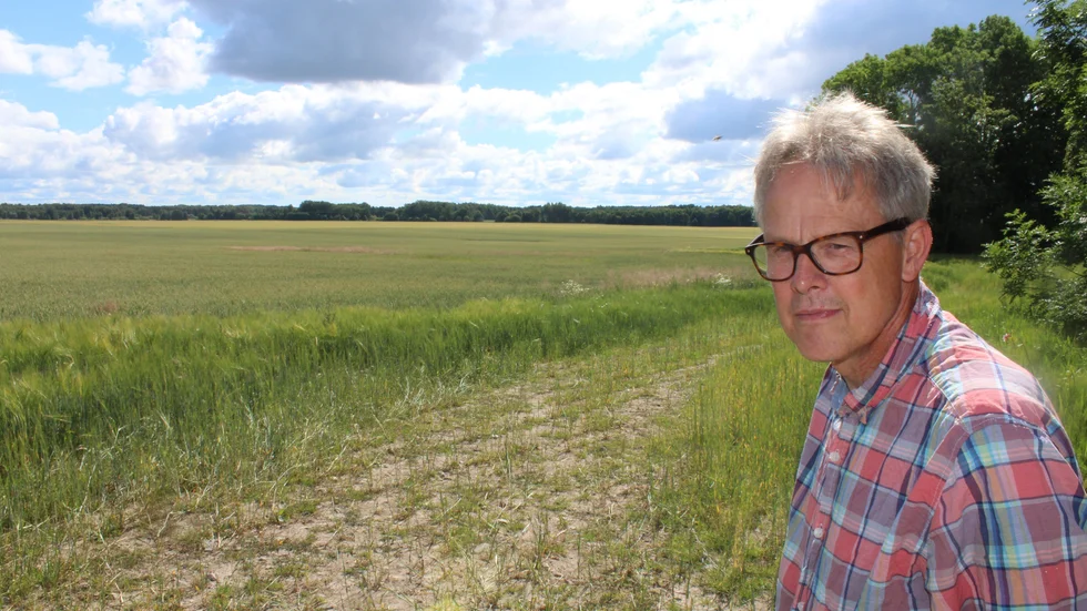 Lars Falkman Svärtinge gård gladde sig åt att hans marker skulle bidra till energiförsörjningen när vi träffade honom förra sommaren. Men avslaget är ingen katastrof menar han. 