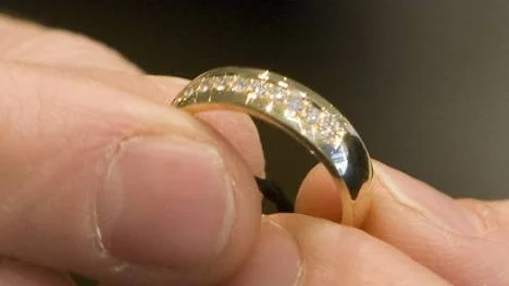 En ring i guld med briljanter. Kanske blir det den...