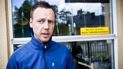 Daniel Bergström har två barn på Charlottendals daghem. Han tycker att det borde ha gjorts en konsekvensanalys utifrån barnens perspektiv, nu när verksamheten förändras.