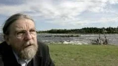 Hellre praktik än konferenser, menar Bengt Pohjanen som vill hjälpa nutidens barn att lära sig tornedalsfinska.