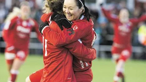 June Pedersen gjorde fyra mål när Piteå tog sig vidare i svenska cupen.