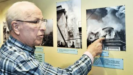 Olle Hägglund, 85, har jobbat som brandman i 39 år och är engagerad i brandkårsveteranerna.