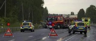 Fem till sjukhus efter krock
