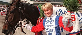 Ina Scot hyllas på Mantorp
