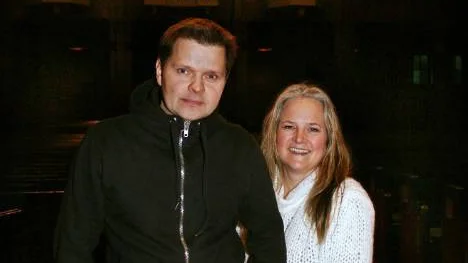 I kväll hålls en julkonsert i Kiruna kyrka, där intäkterna går till fattiga barn i Kiruna. Niclas Svedentorp och Yana Mangi Sundgren är några av artisterna. FOTO: Alexander Linder