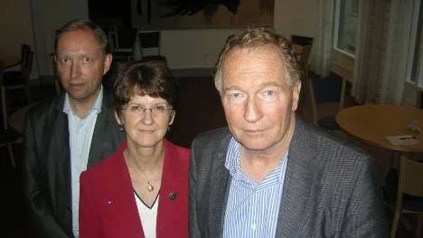 Gert Paulsson, docent i företagsekonomi, Elisabeth Holmgren, landstingsdirektör, och Anders Henriksson, Hermelinen, samtalade om det fria vårdvalet vid ett SNS-seminarium under måndagen.