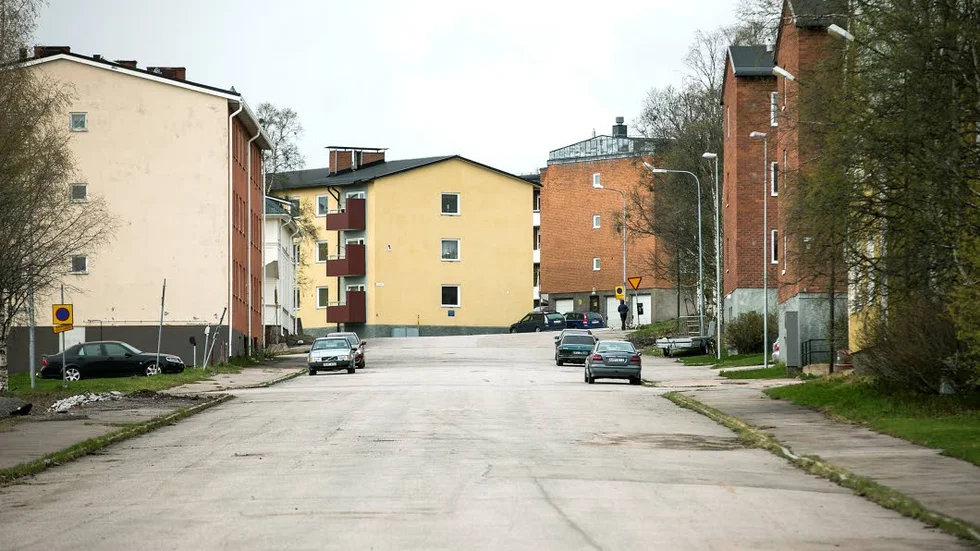 MALMBERGET. Det är stopp för förtida fastighetsköp. LKAB håller sig till etappindelningen som finns i avtalet med kommunen.