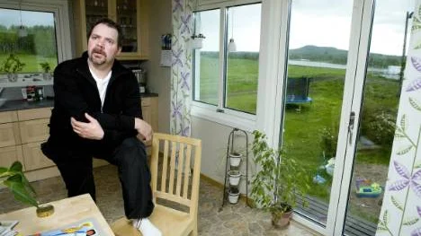 En ombyggnad för miljonbelopp är inte möjlig, enligt bonden Roger Larsson i Orrbyn. "Då finns det inga realistiska möjligheter att fortsätta med jordbruket", säger han.  FOTO: Pär Bäckström