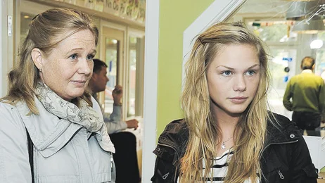 Katarina och Lovisa Stehn kom till Lulsundets förskola för att lägga sina röster i EU-valet.