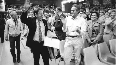 När Olof Palme besökte Luleå möttes han av stående ovationer. I valen 1982 och 1985 röstade nästan sex av tio norrbottningar på socialdemokraterna.
