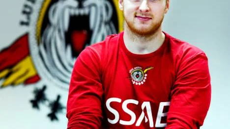 Linus Klasen utsågs till matchens lirare mot Plzen och stod för två poäng när Luleå vann på nytt i European Trophy.