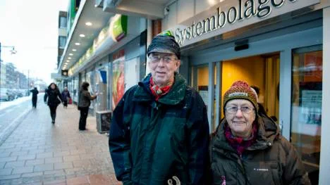 Erik Malmgren och Ingegerd Johansson var inte oroliga över Mayakalendern. De hade fullt upp med julstök och annat.FOTO: Pär Bäckström
