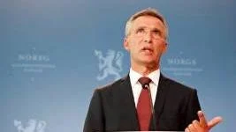 "Om för många poliser klev i en alltför liten båt och därmed fördröjde insatsen på Utöya, ska då statsminister Jens Stoltenberg lastas för det?", undrar NSD:s lördagskrönikör Peter Swedenmark.