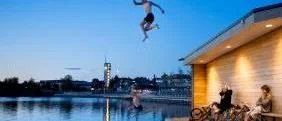 Hur snabbt simmar man i natten?