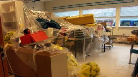 Det blir trångt på Prästholmsskolan när skolan startar på måndag. Både grundskolan och särskolan drabbas i och med att skolan återigen genomgår  reparationer till följd av en omfattande vattenskada. FOTO: Lena Tegström