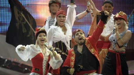 Lettlands pirater tog sig vidare till final.