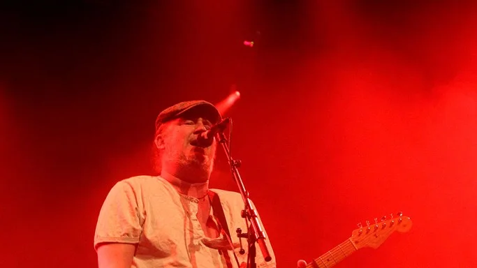 Publiken i Crusellhallen visade sin kärlek Plura och Eldkvarn under fredagens konsert.Foto: TORD OLSSON
