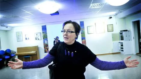 Det är många om budet, konstaterar Socialdemokraternas distriktsordförande Karin Åström efter genomläsning av medlemsenkäten. Inte mindre än 15 olika partiordföranden lanseras.<_Bildtext Fotobyline>FOTO: Kurt Engström</_Bildtext Fotobyline>