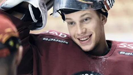 Luleå Hockeys målvakt Anders Nilsson kommer, om han väljer spel i NHL, att få stor hjälp av legenden Claude Lemieux.