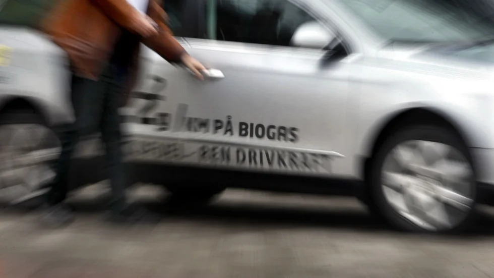 Förhandsintresset för biogasbilen Passat EcoFuel är stort och leveranstiden därefter. Den som beställer en bil nu får vänta till efter sommaren för leverans.  Bild: JEPPE GUSTAFSSON
