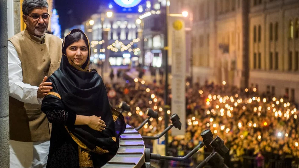 Hjältar. Fredspristagarna Kailash 
Satyarthi och Malala Yousafzai i Oslo.