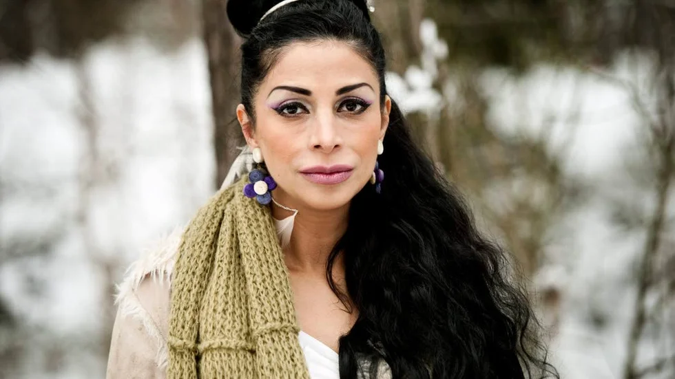 Zinat Pirzadeh.