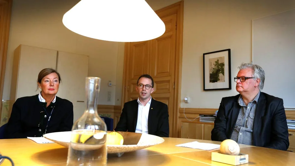 Moderat trojka i opposition. Catharina Rosencrantz, Christian Gustavsson och Paul Lindvall blir moderaternas kommunalråd i Linköping under fyra år framöver.