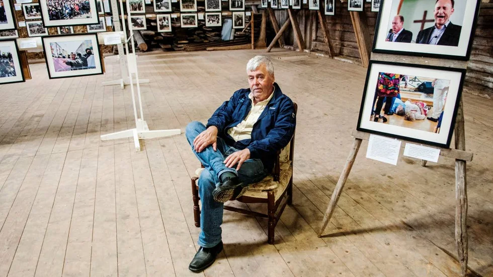 Pressfotografen Kai Rehn sammanfattar sin fotografiska gärning i en loge utanför Gränna.