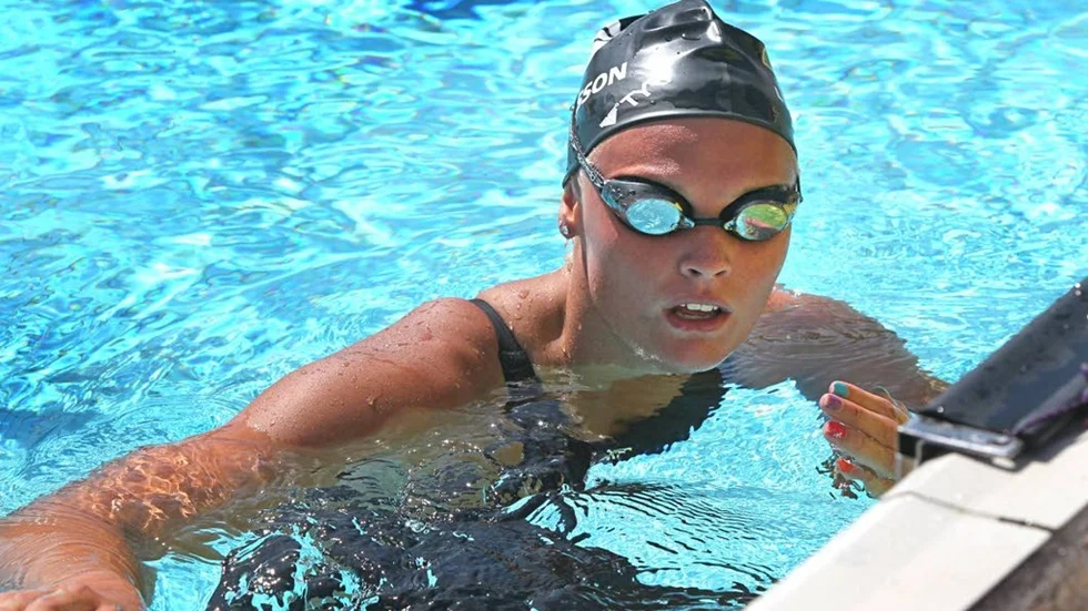 Vilma Ekström tog ett silver under den näst sista dagen av sim-SM i Borås.