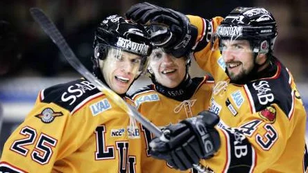 Dagens glädjebesked till Luleå Hockey. Tre av lagets största stjärnor - Lubos                                     Bartecko, Tommi Miettinen och Jaroslav Obsut - vill stanna i klubben även över kommande säsong.Foto: pär bäckström