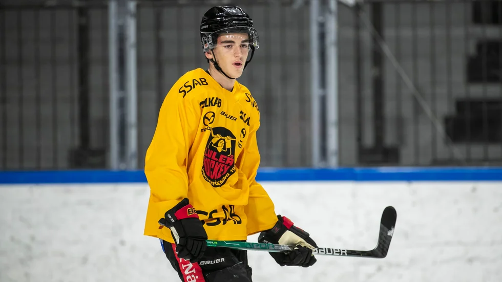Joel Kant var på is med bland annat Linus Omark och Petter Emanuelsson.