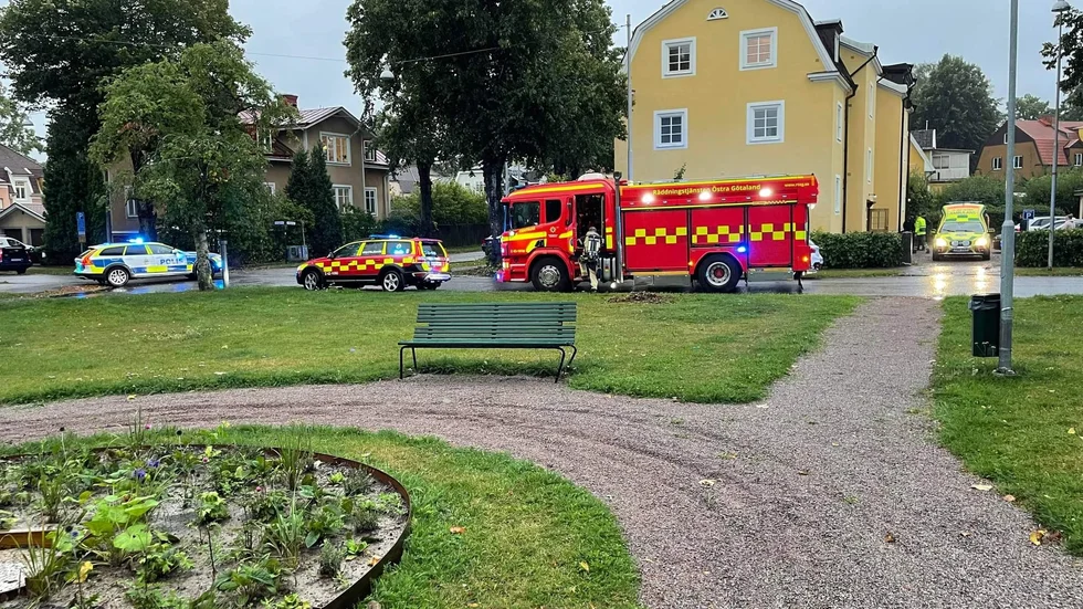 En brand utbröt i en lägenhet på Almgatan på söndagskvällen.