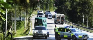 Rånartrion försvann på cyklar i Smalgränd