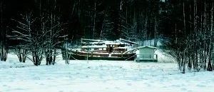 Fartyg riskerar att läcka olja i vik