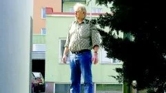 Ett härbärge behövs.  Det anser Jan Östling chef på beroendeenheten Varvet. Han tycker att det är oanständigt att låta uteliggarna sova på offentliga toaletter.FOTO: ANDERS STEINER