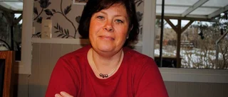 Carina, 50, firar i värmen