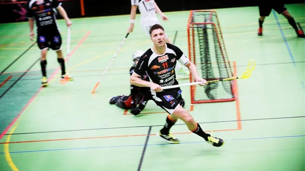 Lagkaptenen Peter Hirschman gjorde sex poäng mot Munka-Ljungby men det räckte inte till seger.