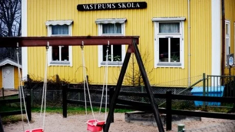 Allt peka på att det blir en om- och tillbyggnad av Västrums skola för att ge plats för en ny samlingslokal.
Arkivbild: Ola Axman