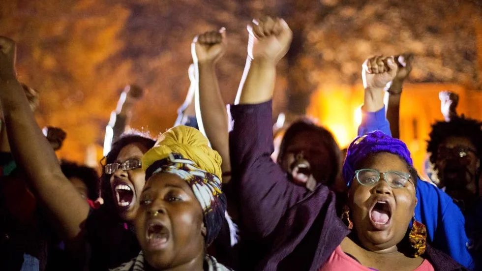 Amerikanska Fergusons invånare kan ta makten över framtiden.