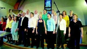30-årsjubileum. Kören Cantabile har sjungit för oss i 30 år nu.  Lördagskonserten i Marieborgskyrkan väckte därför många glada jubileumskänslor, både bland publiken och sångarna.Foto: ANDERS STEINER