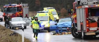 Allvarligt skadade vid frontalkollision