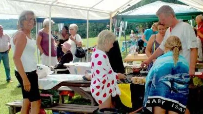 Det fanns en hel del aktiviteter vid familjedagen vid Fagerdal och där korvgrillen var en välbesökt plats.