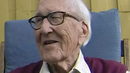 Sture Sundgren, Linköping, har gått ur tiden 101 år gammal.