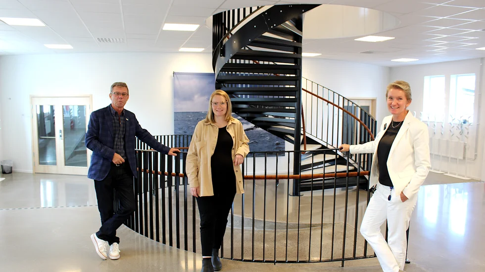 "Med ett utökat programutbud på Campus ges människor möjlighet att välja att stanna kvar på hemorten och studera", säger Jerry Engström. I mitten: Emma Ottosson. Till höger: Emma Sorbring.