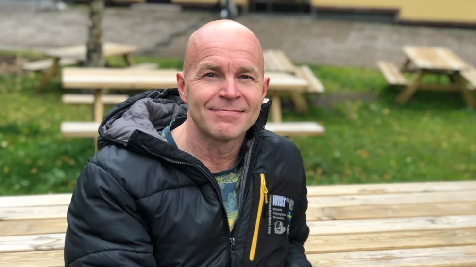 Niklas Kauppi fick riktiga svar på sin karaktär Rolf:s kontaktvideo. 
