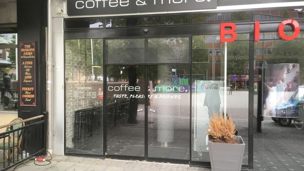 Bolaget som tar över efter Coffee & More har nu fått klartecken för alkoholservering.