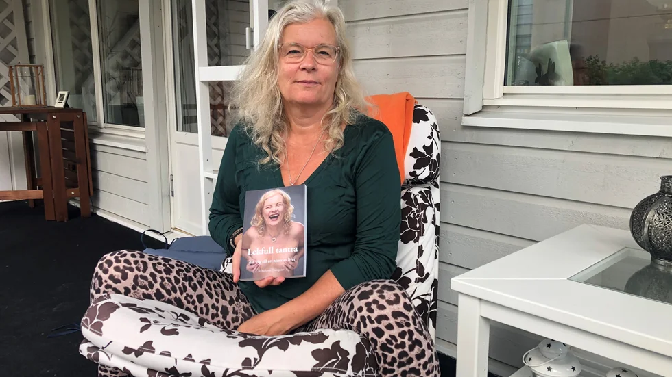 Charlotte Cronquist har skrivit boken "Lekfull Tantra" där hon berättar om sin version av tantra och ger tips på hur man kan komma i gång med tantrasex. Vi träffade henne när hon besökte Luleå.