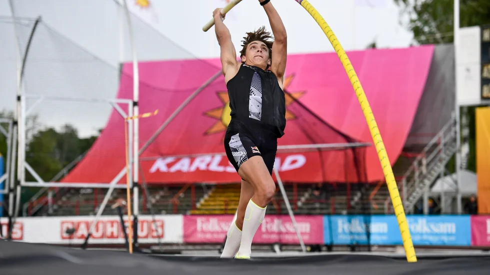 Regnet satte stopp för Armand Duplantis i Karlstad GP.