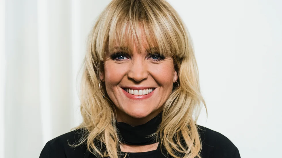 Kattis Ahlström är programledare för tv-sändningen. 