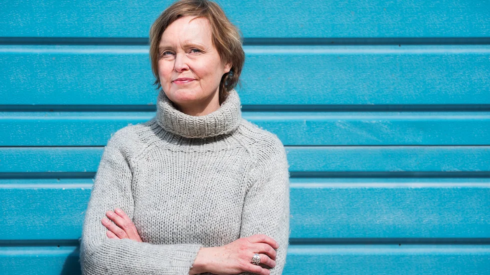 Serieskaparen Anneli Furmark, från Luleå, är aktuell med serieromanen ”Gå med mig till hörnet”, en kärlekshistoria mellan kvinnor i övre medelåldern.